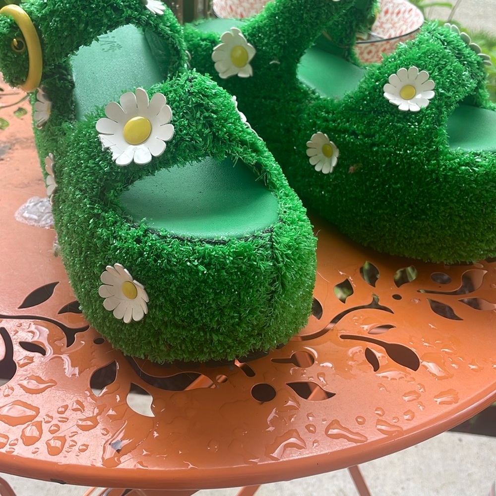 dELiA*s Green Daisy Platform Shoes